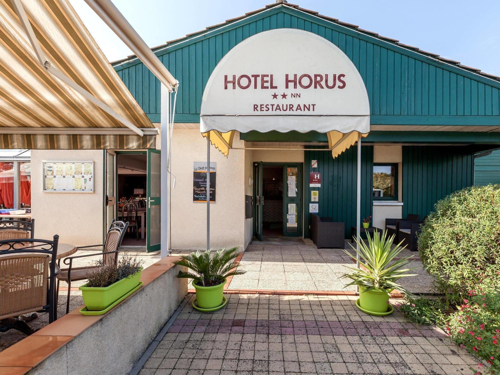 Logis Hotel Horus Restaurant Les Bruyeres Toulenne Esterno foto
