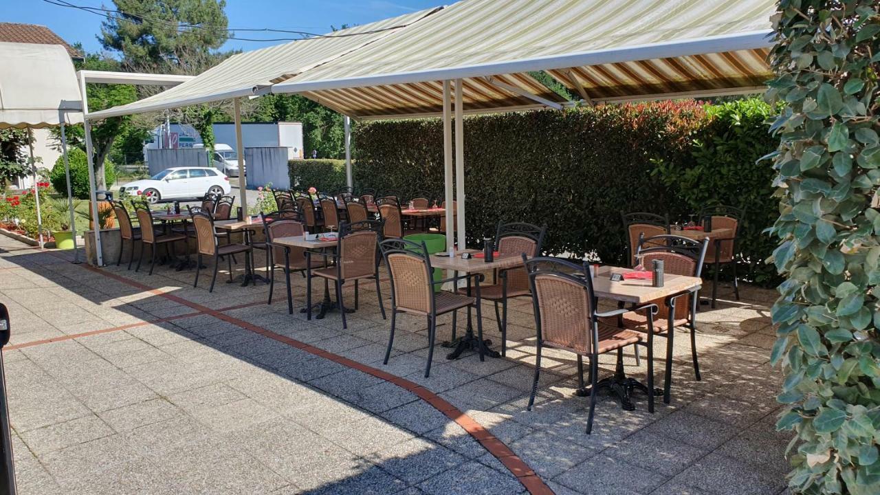 Logis Hotel Horus Restaurant Les Bruyeres Toulenne Esterno foto